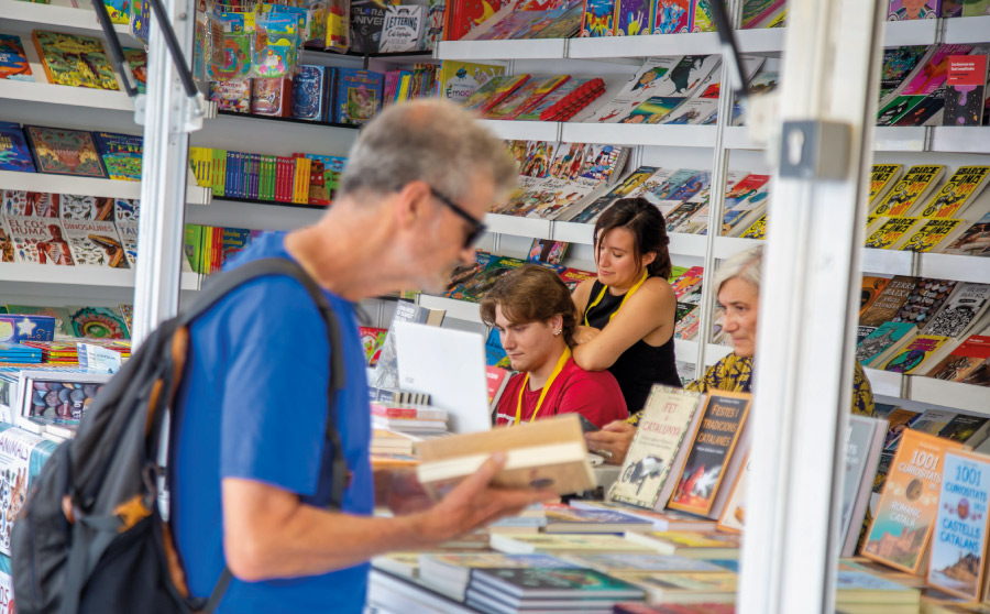 Éxito de la Setmana de Llibre en Català