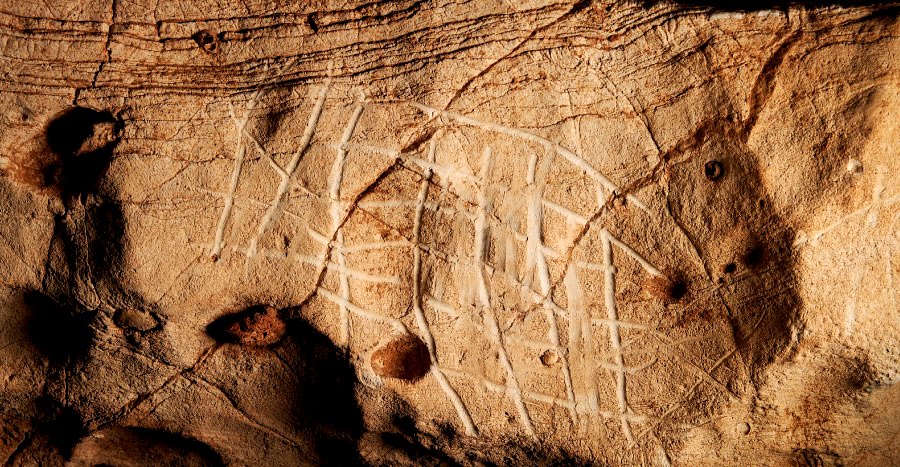 Gravats Prehistòrics de la cova La Febró 
