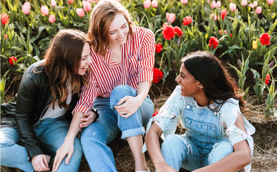 Recursos para Mujeres Jóvenes en un dosier temático