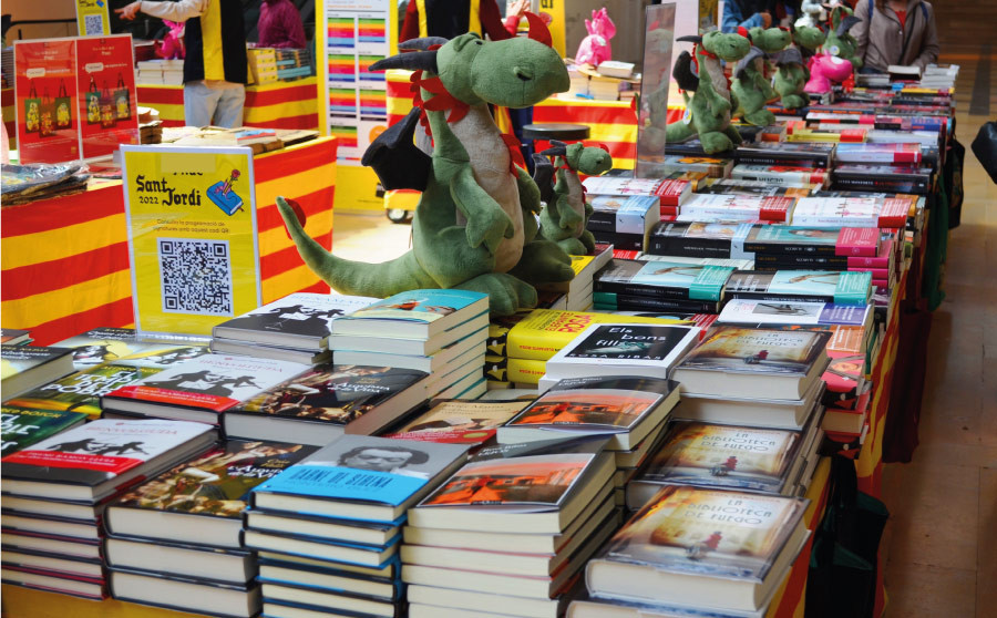 Una Diada, amb milers de llibres i roses a tot Catalunya